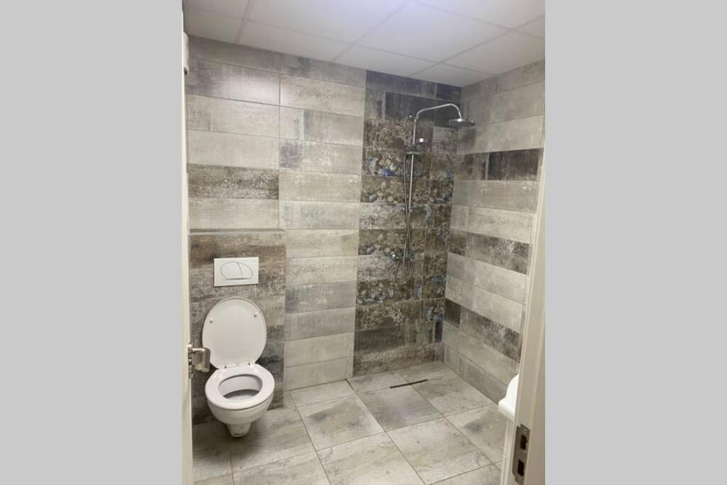 Markapart 2 - Apartment In Downtown روس المظهر الخارجي الصورة