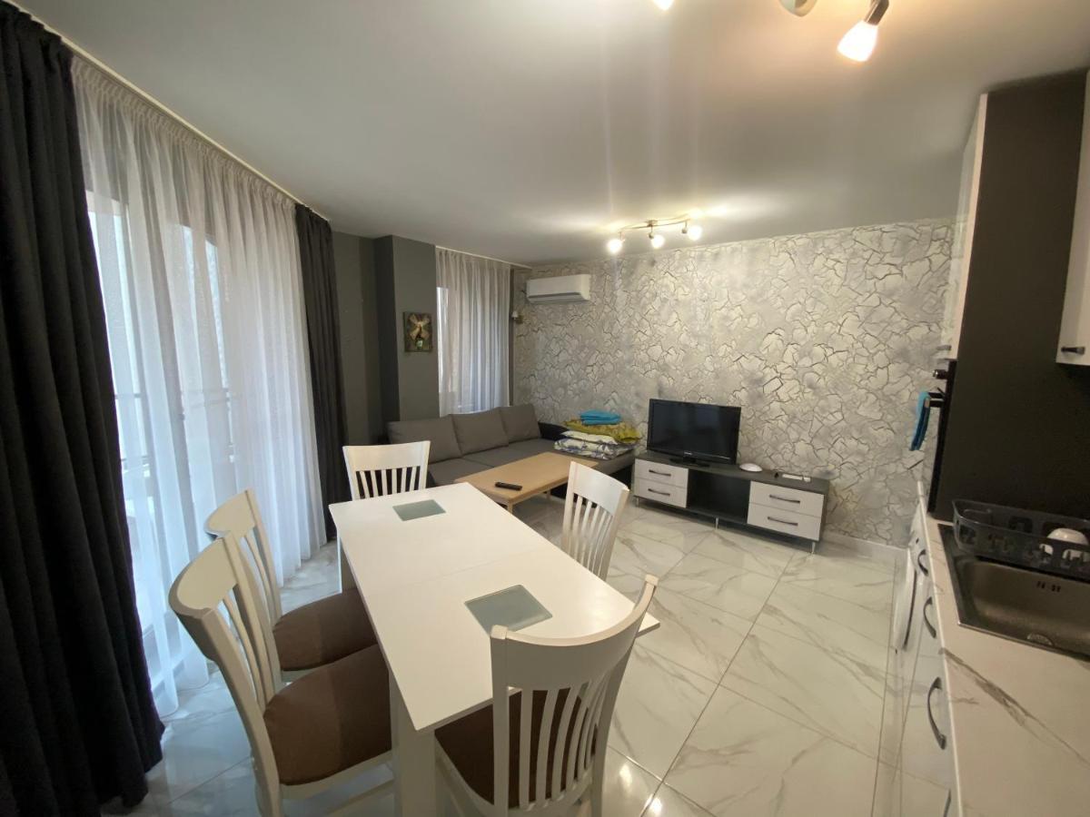 Markapart 2 - Apartment In Downtown روس المظهر الخارجي الصورة